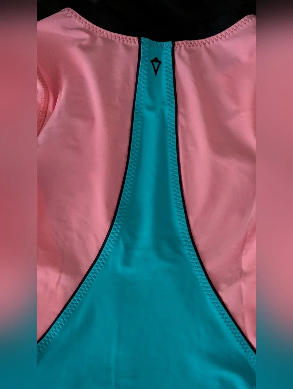 Ivivva Rashguard Pink Blue Black Colorblock Long sleeve Girl's Size 8